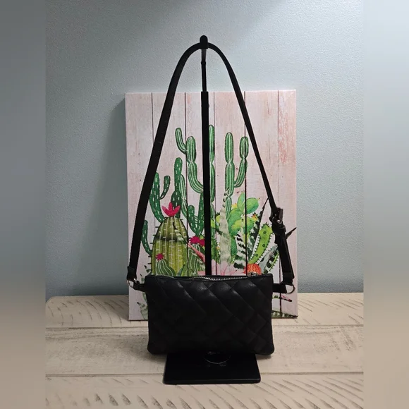 Michael Kors Women's MK Quilted Studded Multi-Bag-Black/Silver- EUC - Picture 6 of 16